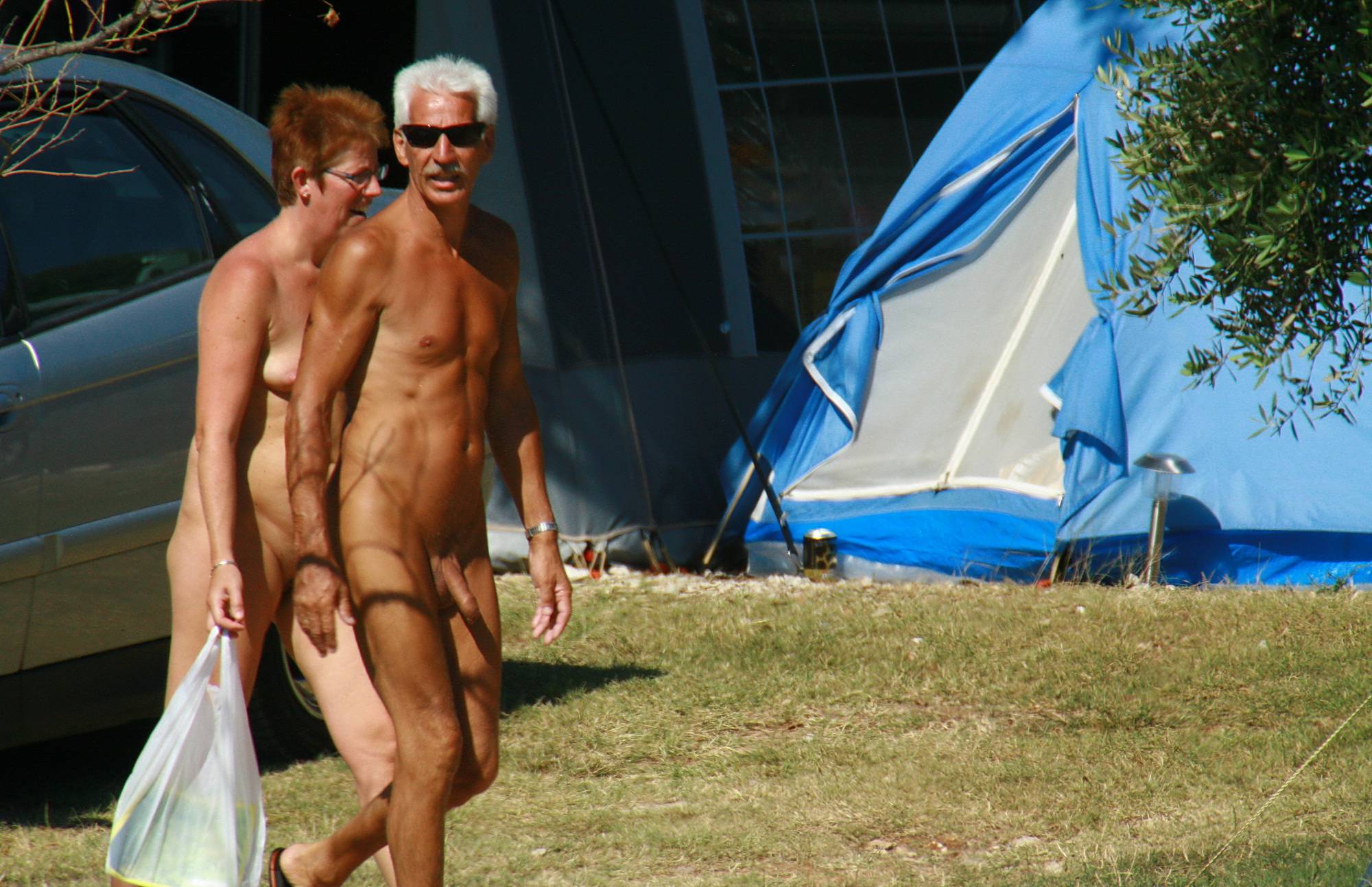 A Perfect Day To Suntan - 1