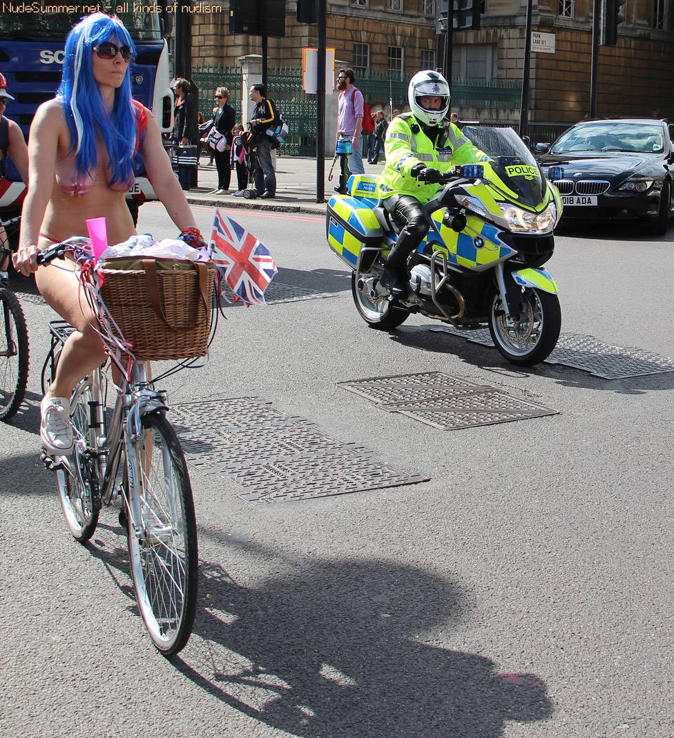 World Naked Bike Ride (WNBR) 2012 Part 1 - 2